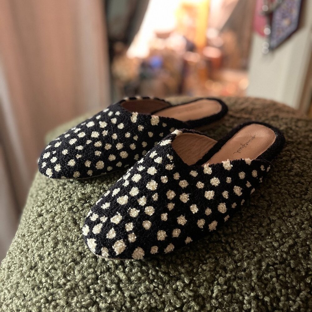 Printfresh Spotted Clog Slippers /Slides . Size 9… - image 1